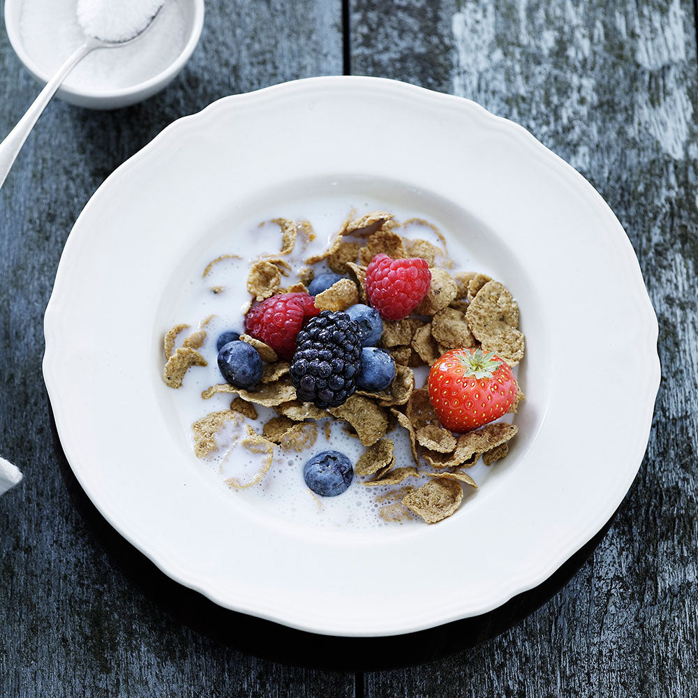 Flakes with berries